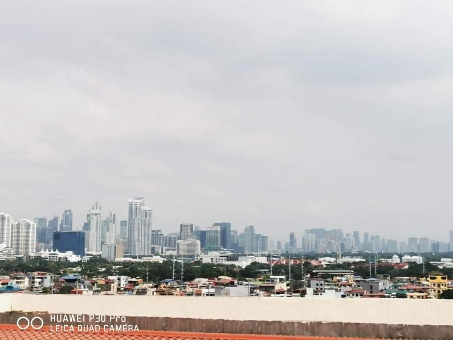 Staycation Condotel @150Newport Pasay City مانيلا المظهر الخارجي الصورة
